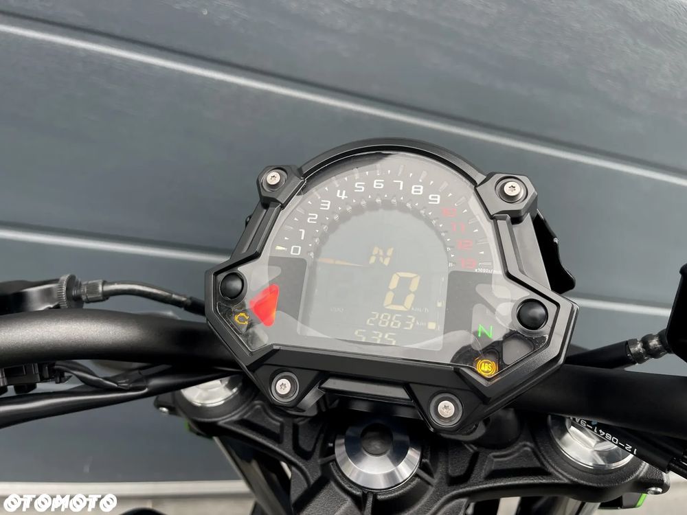 Kawasaki Z 650 - 10