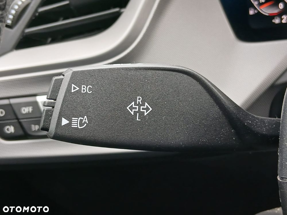 BMW Seria 1 118i Advantage - 14