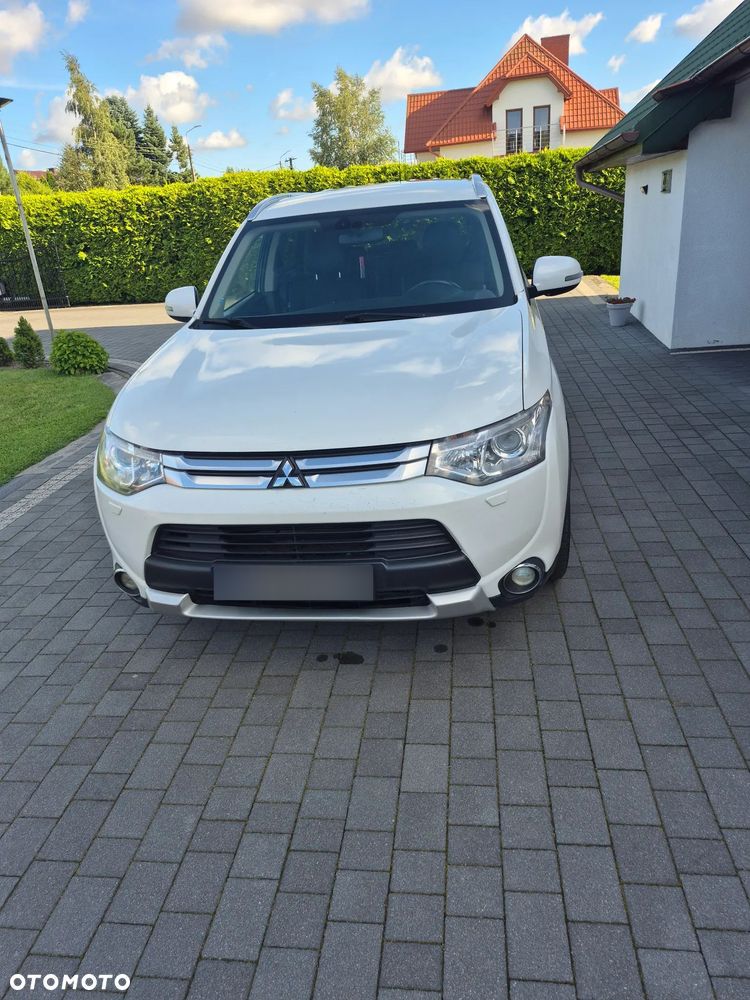 Mitsubishi Outlander 2.2 DI-D 4WD Plus - 10
