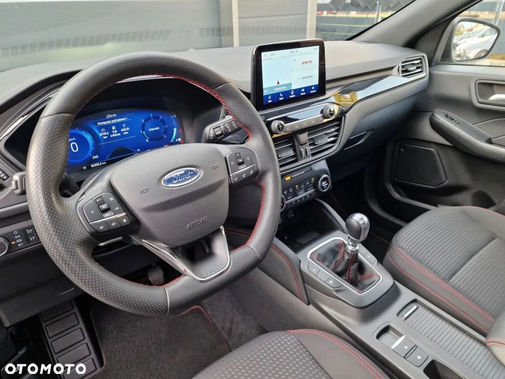 Ford Kuga - 14