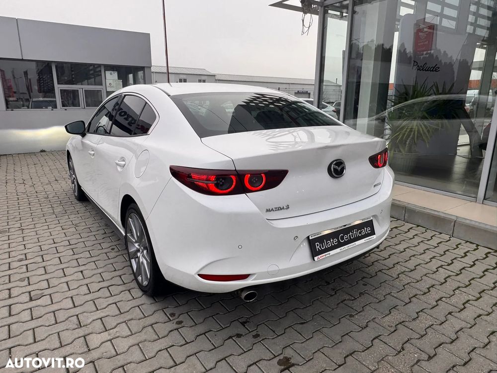 Mazda 3 e-Skyactiv G150 AT MHEV Plus - 8