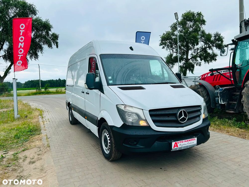 Mercedes-Benz Sprinter - 14