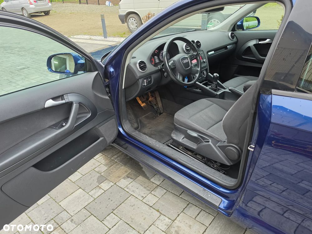 Audi A3 3-drzwiowe 2.0 TDI DPF Quattro Ambiente - 8