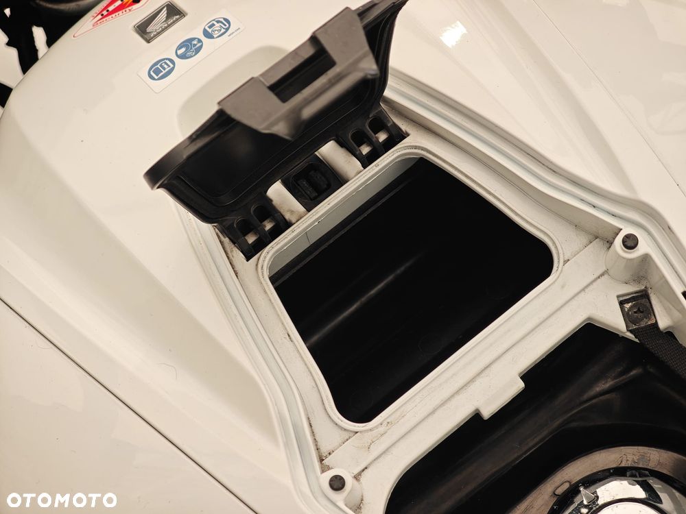 Honda CTX - 10