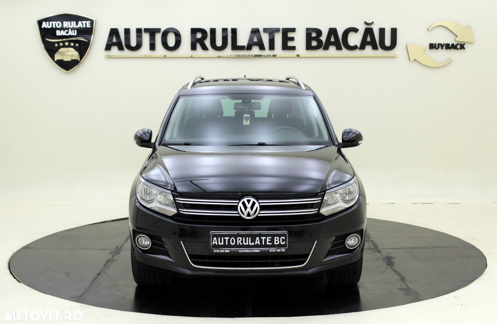 Volkswagen Tiguan - 10