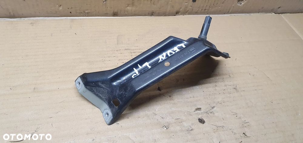 Mocowanie błotnika uchwyt lewy przód Seat Leon II - 3