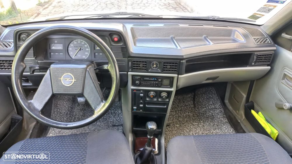 Opel Kadett 1.6 D GL - 7