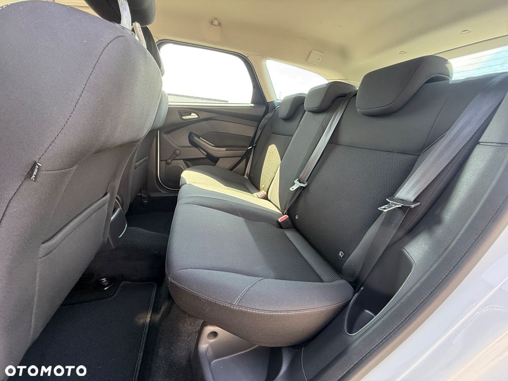 Ford Focus - 22