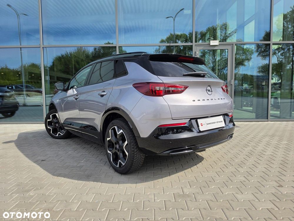 Opel Grandland 1.2 T GS S&S - 4
