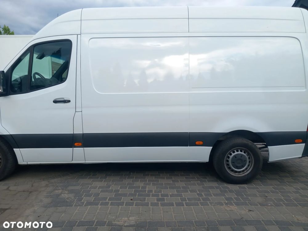 Mercedes-Benz Sprinter - 8