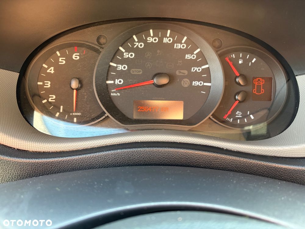 Renault Master - 25