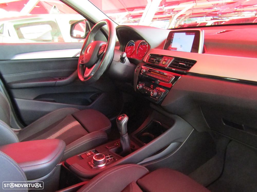 BMW X1 16 d sDrive Line Sport - 17