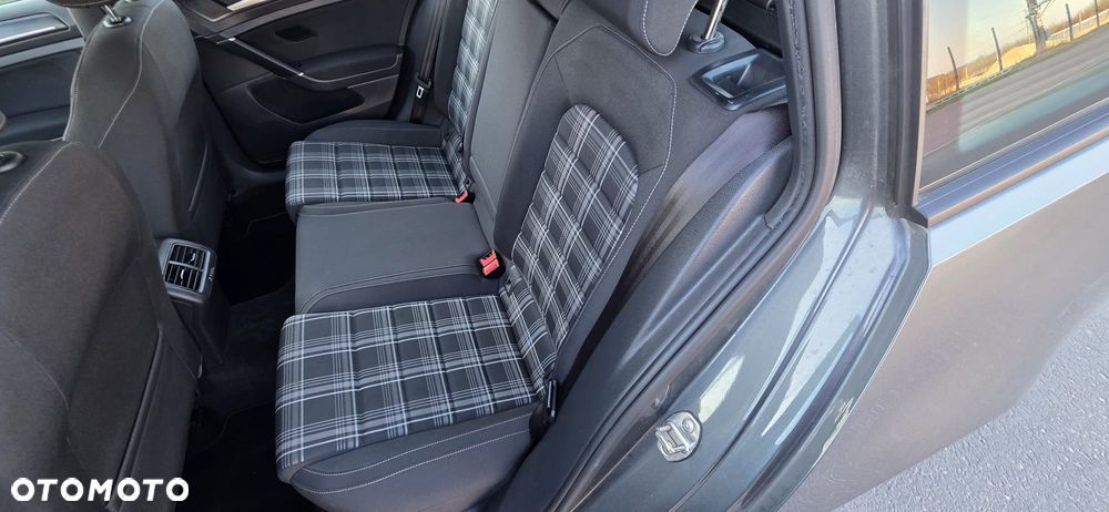 Volkswagen Golf GTD (BlueMotion Technology) DSG - 15