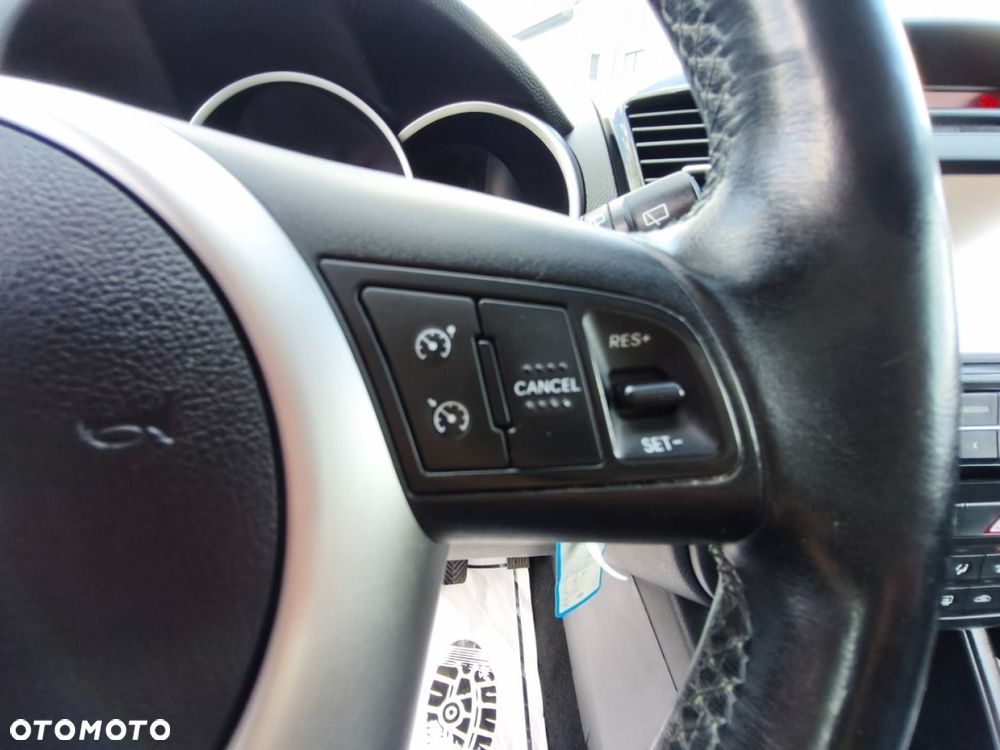 Kia Venga - 13