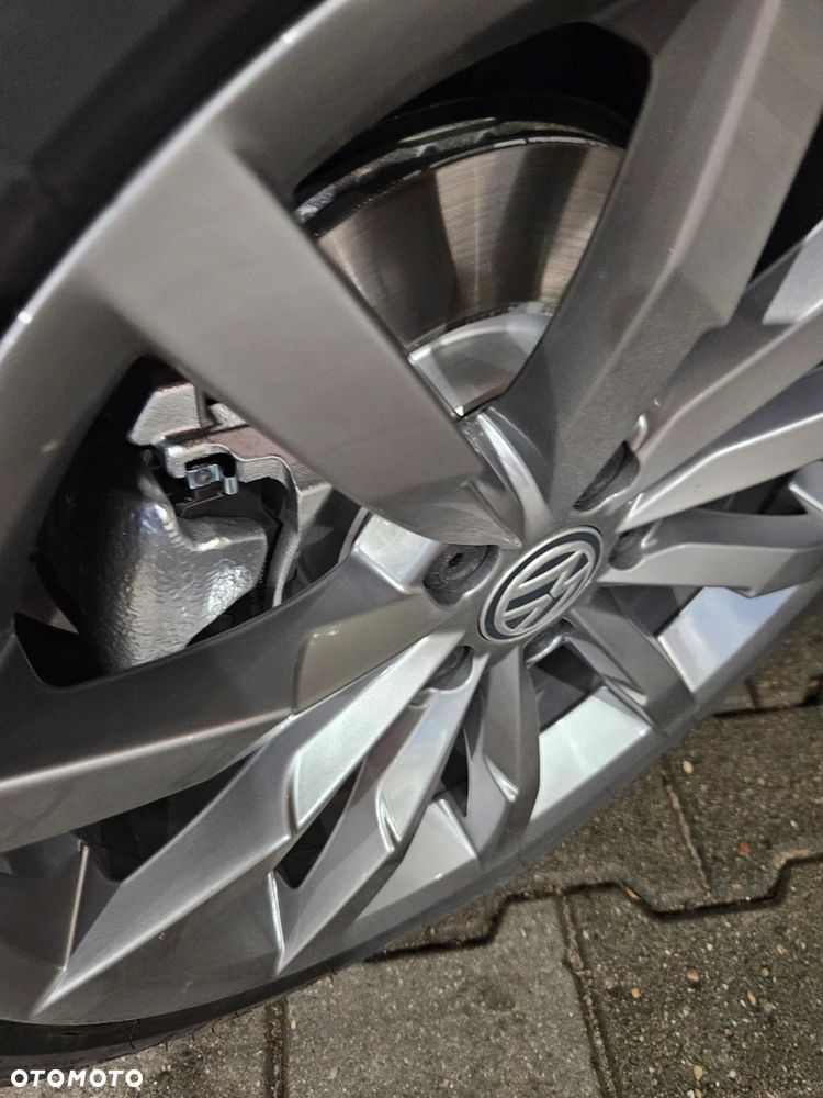 Volkswagen Passat - 7