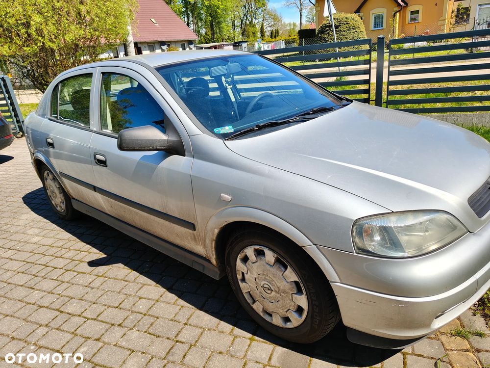 Opel Astra 1.4 Start - 1