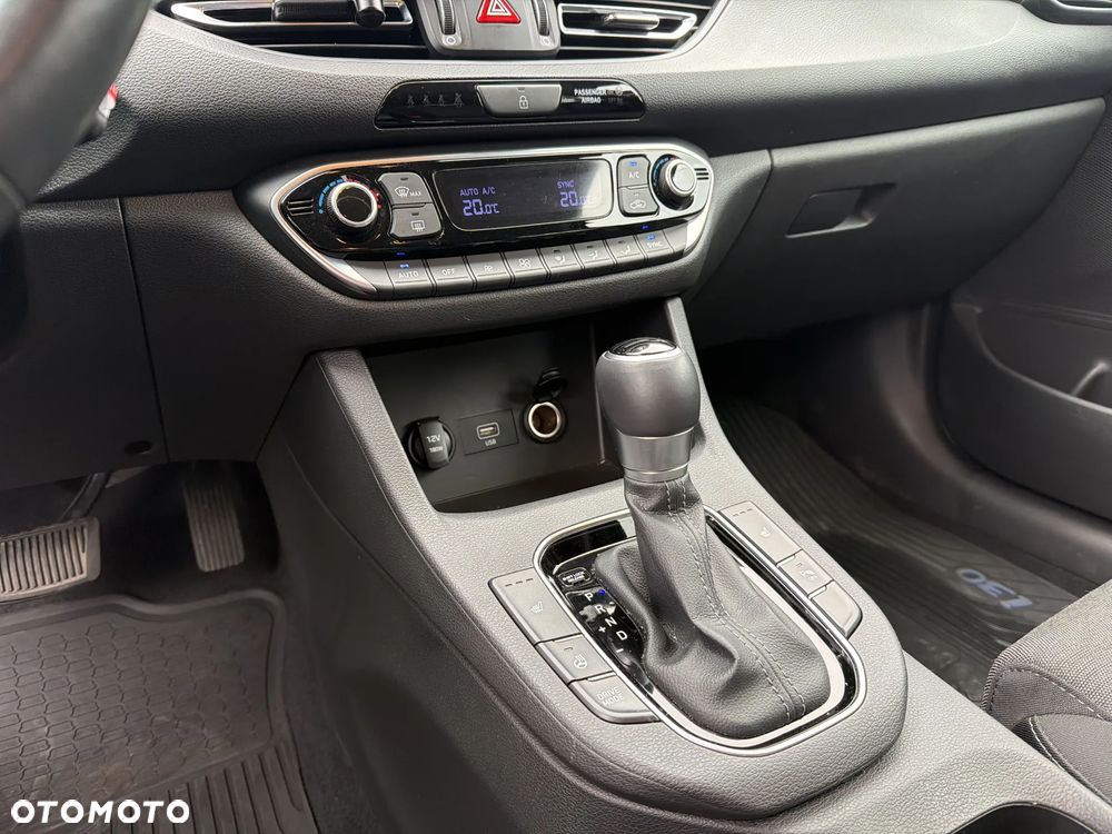 Hyundai i30 1.0 T-GDI Smart DCT - 15