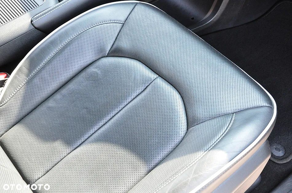 Chrysler Pacifica - 35