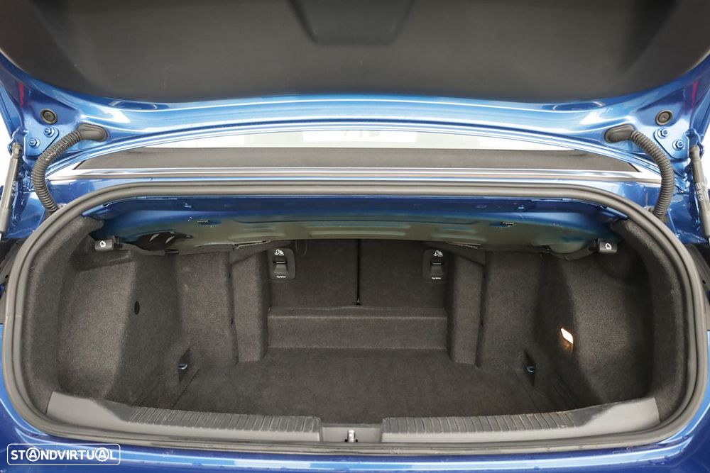 VW T-Roc Cabrio 1.5 TSI R-Line DSG - 25