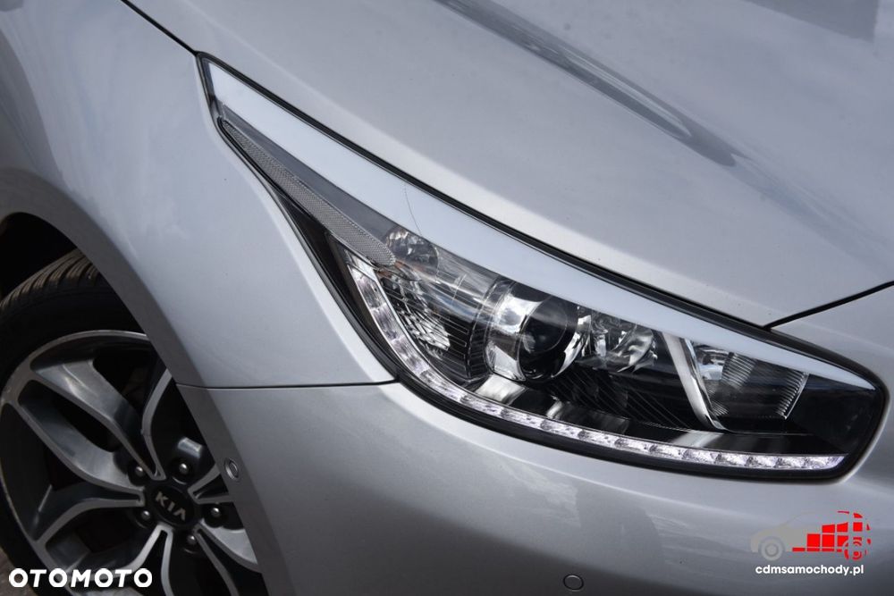 Kia Ceed - 13