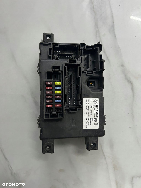 STEROWNIK MODUŁ BSI SKRZYNKA BEZPIECZNIKÓW DO FIAT GRANDE PUNTO 00517954290