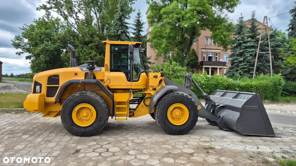 Volvo L 120 G - 2