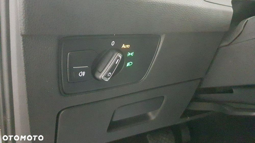 Volkswagen Passat - 19