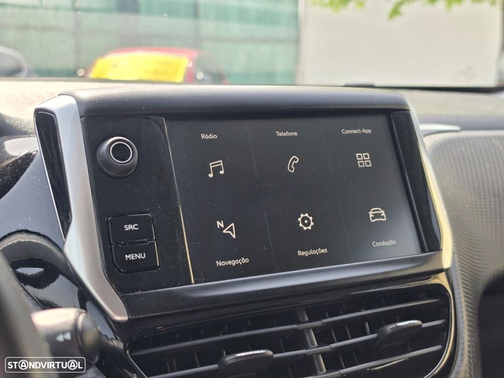 Peugeot 208 1.2 PureTech Signature - 21