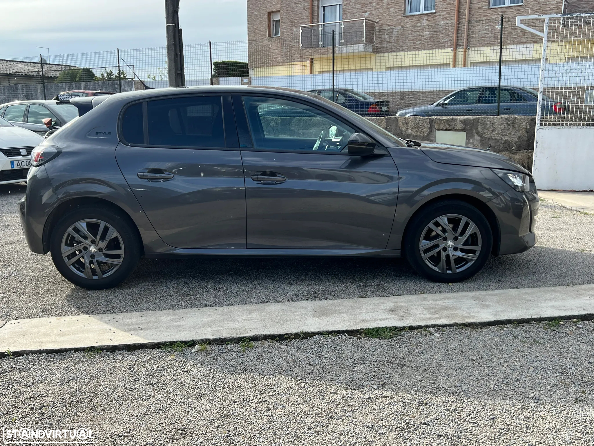 Peugeot 208 1.2 PureTech Allure Pack EAT8 - 5