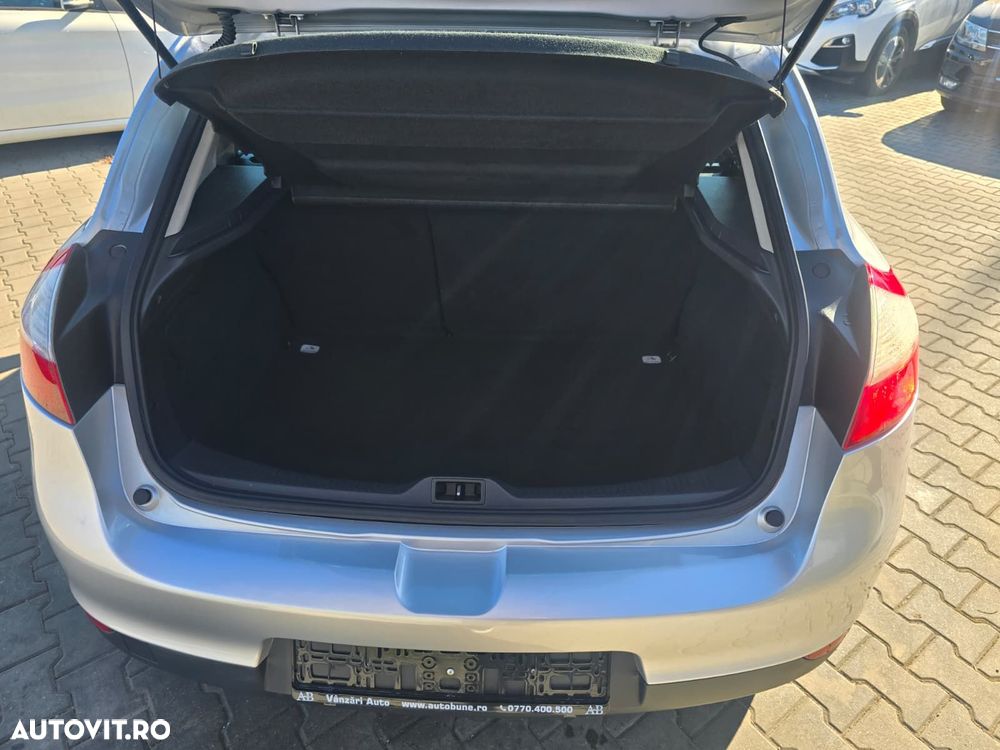 Renault Megane 1.5 dCI Intens - 13