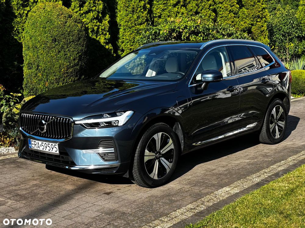 Volvo XC 60 T6 Plug-In Hybrid AWD Plus Dark - 8