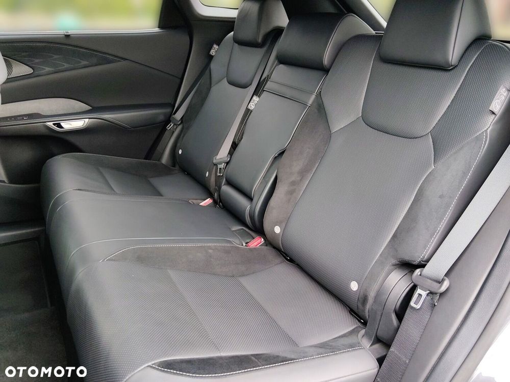 Lexus RX - 15
