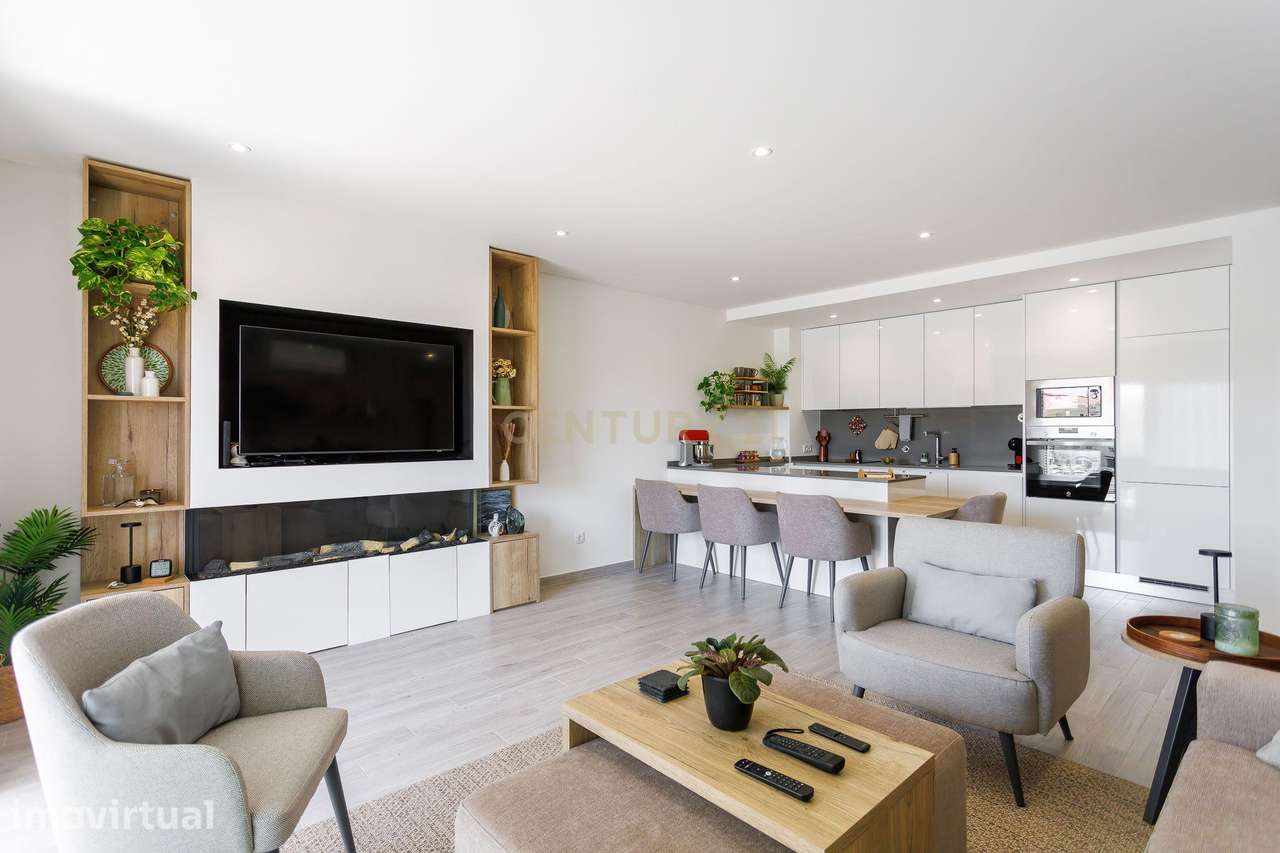 Apartamento Novo no Centro da Nazaré com Piscina, Garagem e Varandas A - Grande imagem: 5/35