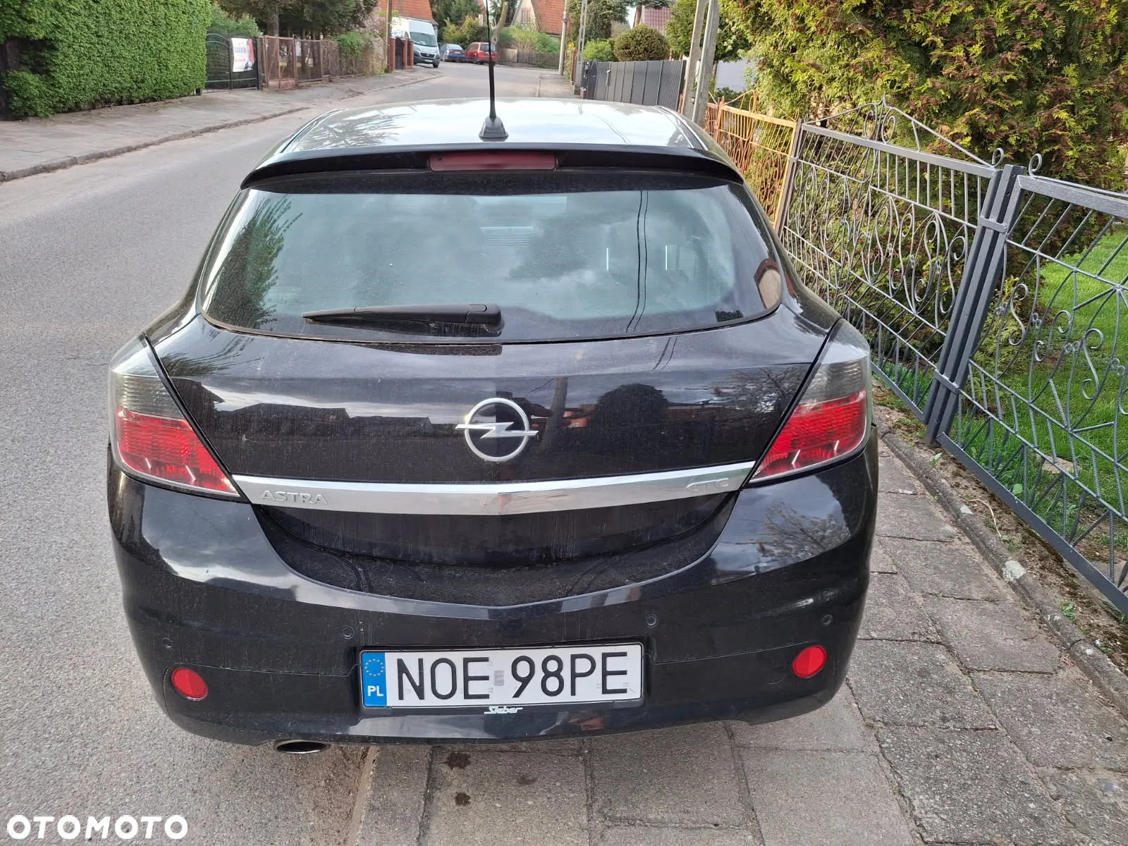 Opel Astra GTC 1.8 - 3