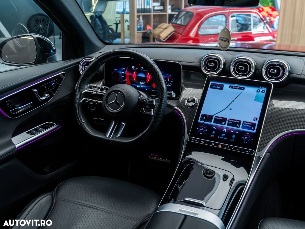 Mercedes-Benz GLC 300 4Matic 9G-TRONIC Edition AMG Line - 37