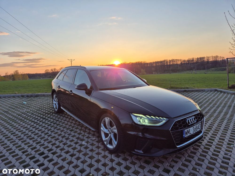 Audi A4 Avant 30 TDI S tronic - 1