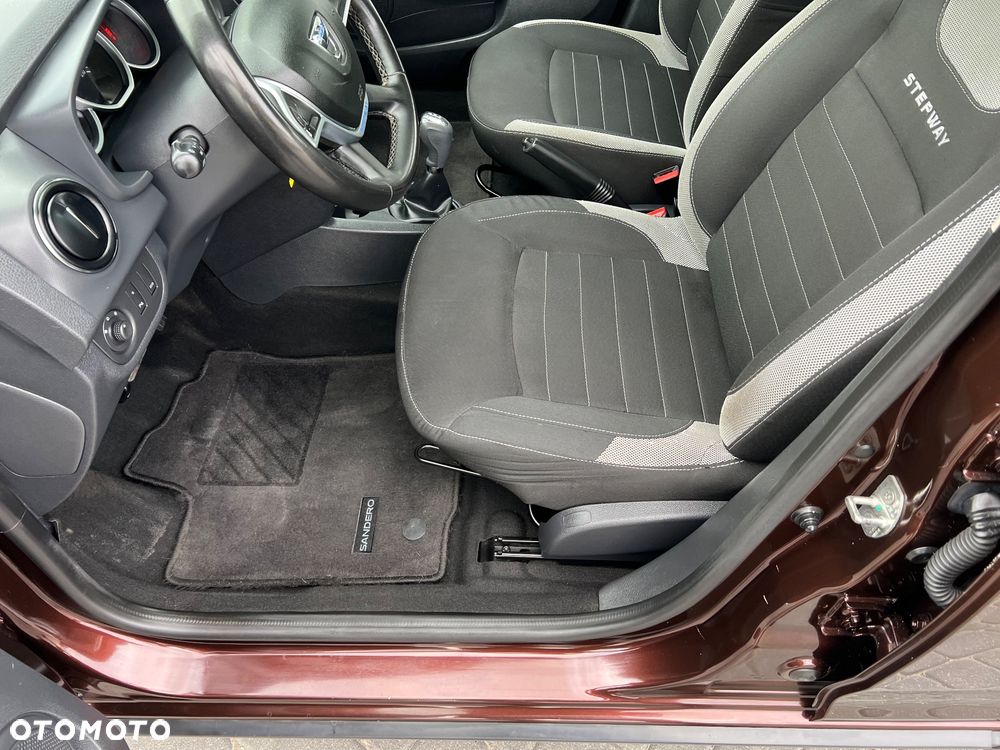 Dacia Sandero 0.9 TCe Laureate S&S Easy-R - 17
