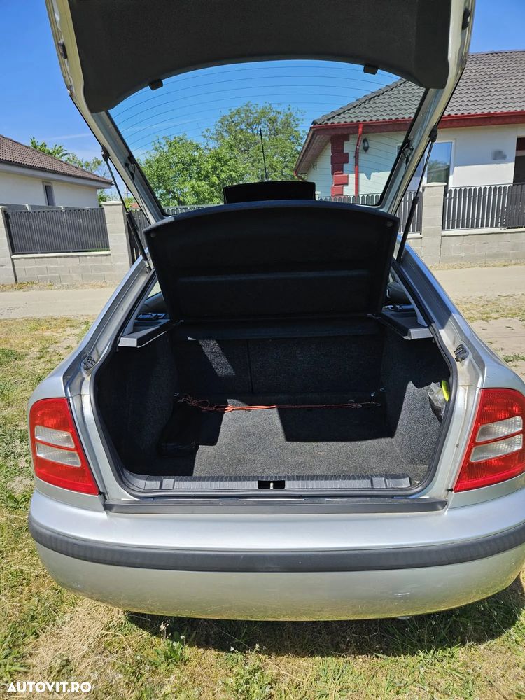 Skoda Octavia Tour 1.6 - 7