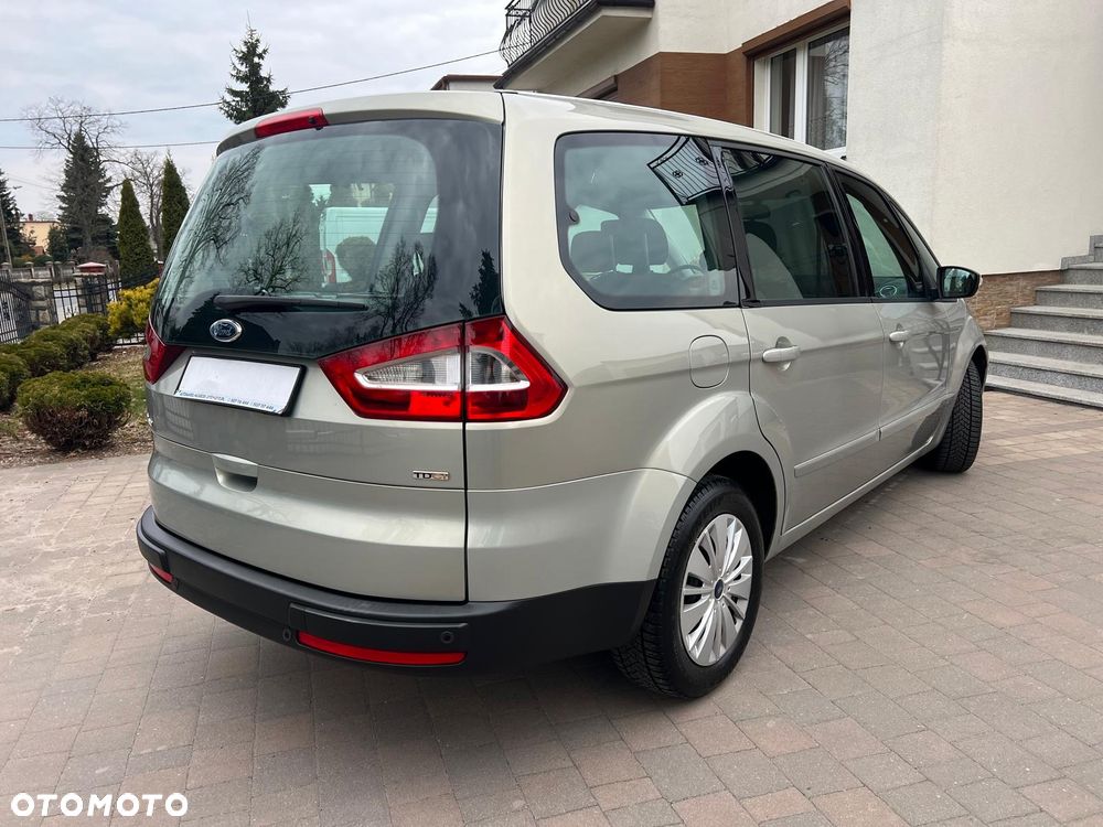 Ford Galaxy 2.0 TDCi DPF Ghia - 2
