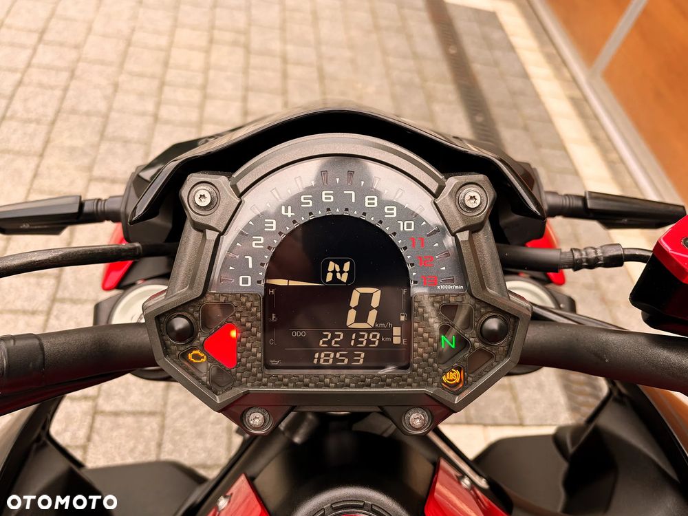 Kawasaki Z - 8