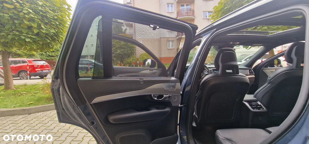 Volvo XC 90 T8 AWD Plug-In Hybrid R-Design 7os - 12