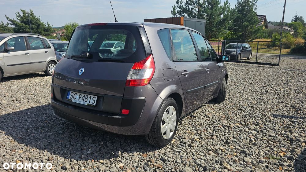 Renault Scenic 1.6 16V Confort Authentique - 3