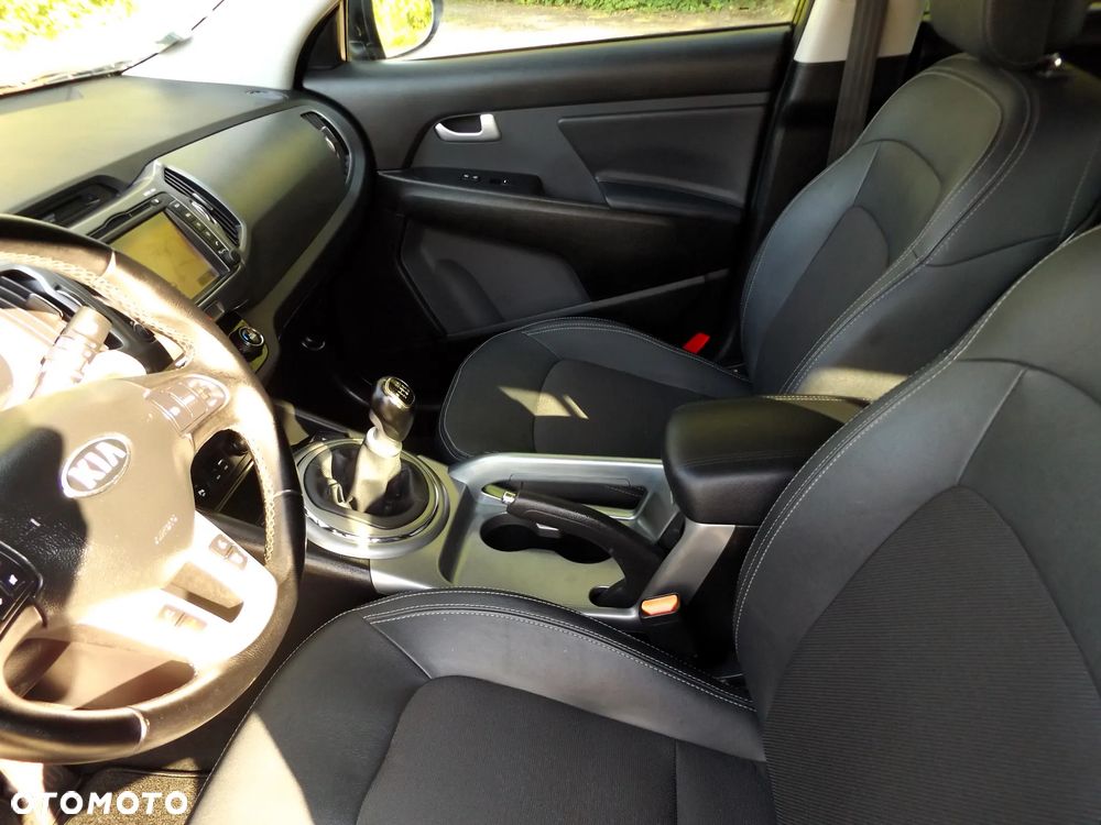 Kia Sportage 1.7 CRDI 2WD ISG Dream-Team Edition - 14
