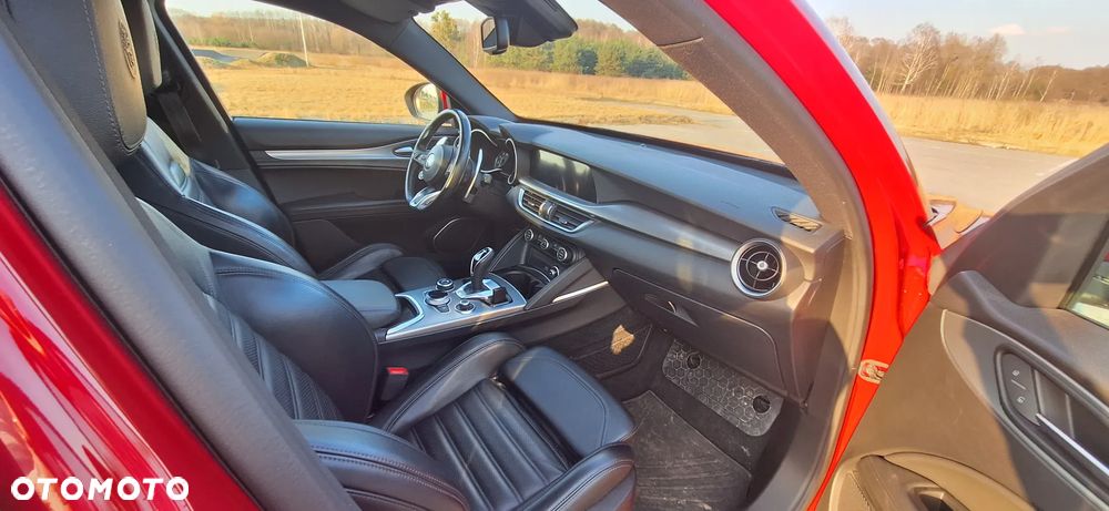 Alfa Romeo Stelvio 2.0 Turbo Veloce Q4 - 14