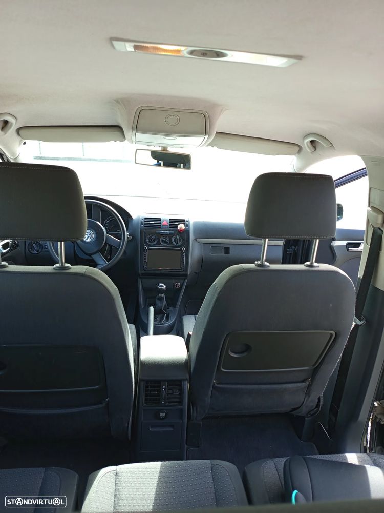 VW Touran 1.9 TDi Basis 7L - 12