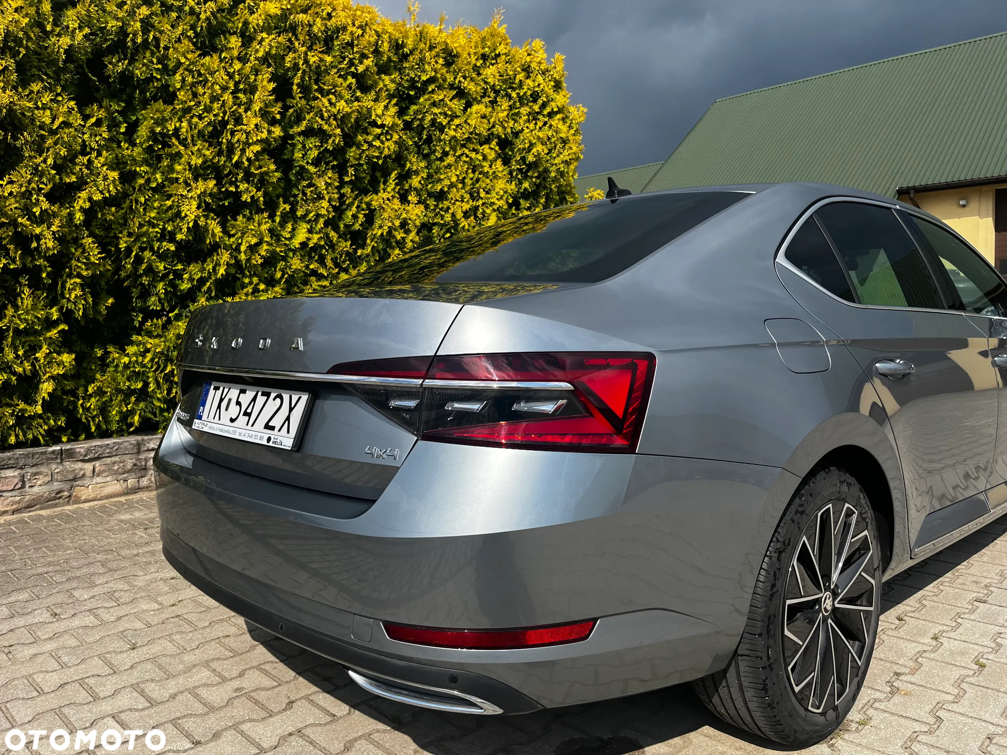 Skoda Superb 2.0 TDI 4x4 L&K DSG - 4