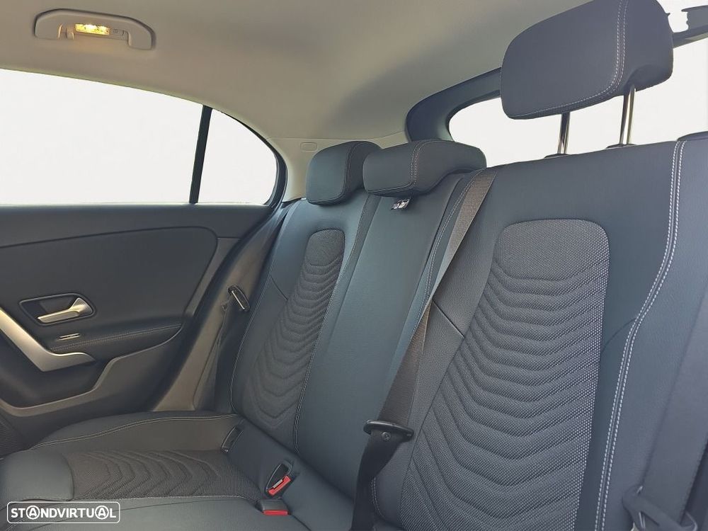 Mercedes-Benz A 180 - 15
