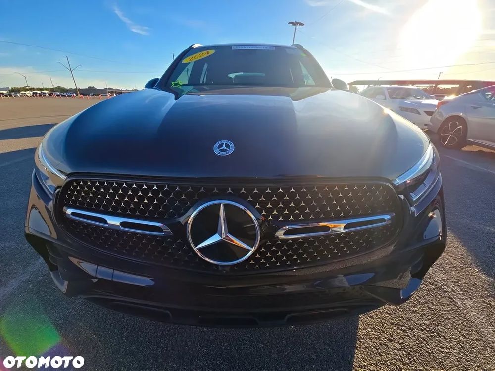 Mercedes-Benz GLC 300 4Matic 9G-TRONIC Exclusive - 2