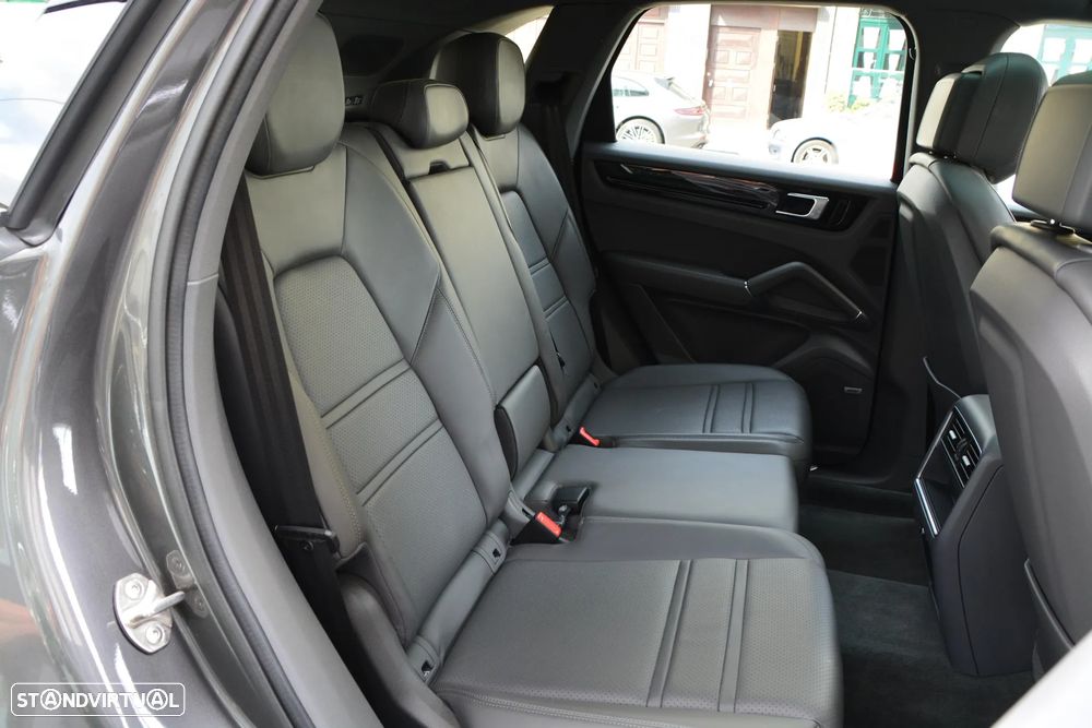 Porsche Cayenne E-Hybrid - 47
