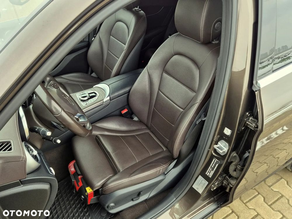 Mercedes-Benz GLC - 23